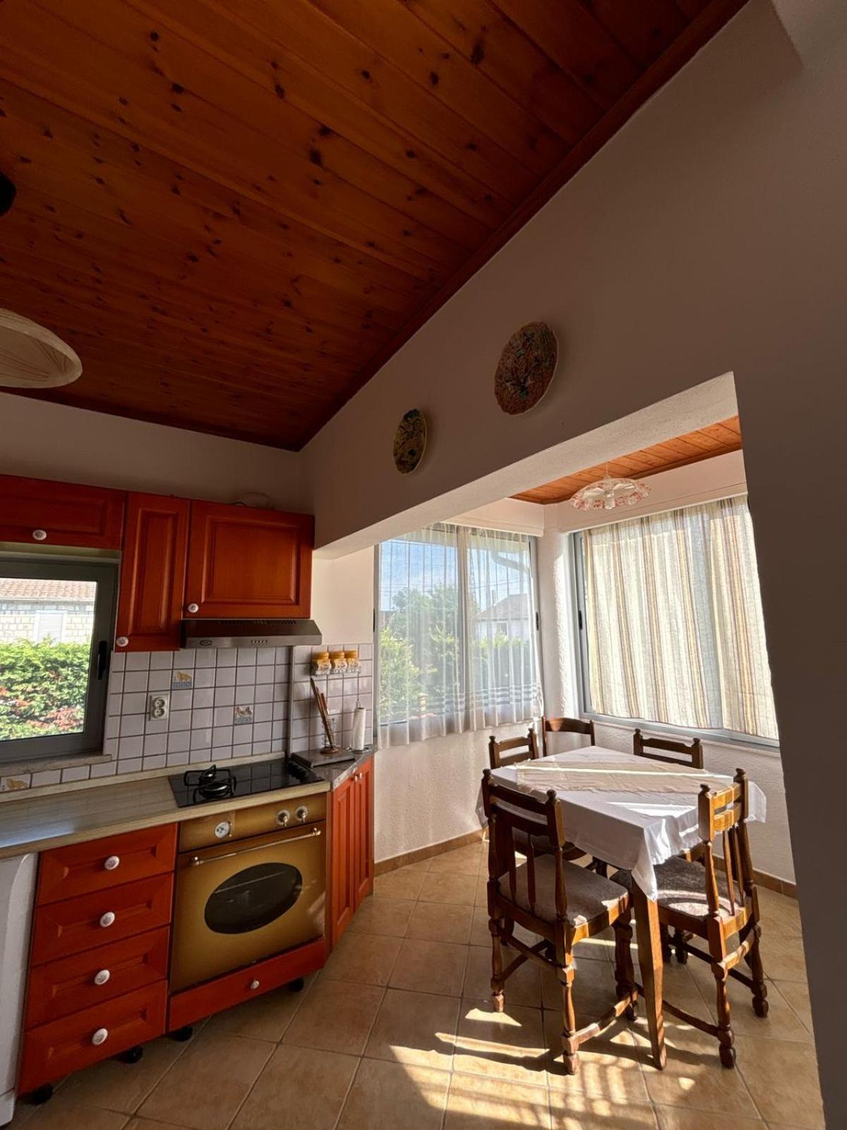 Holiday Home Zenit Ulcinj Luaran gambar