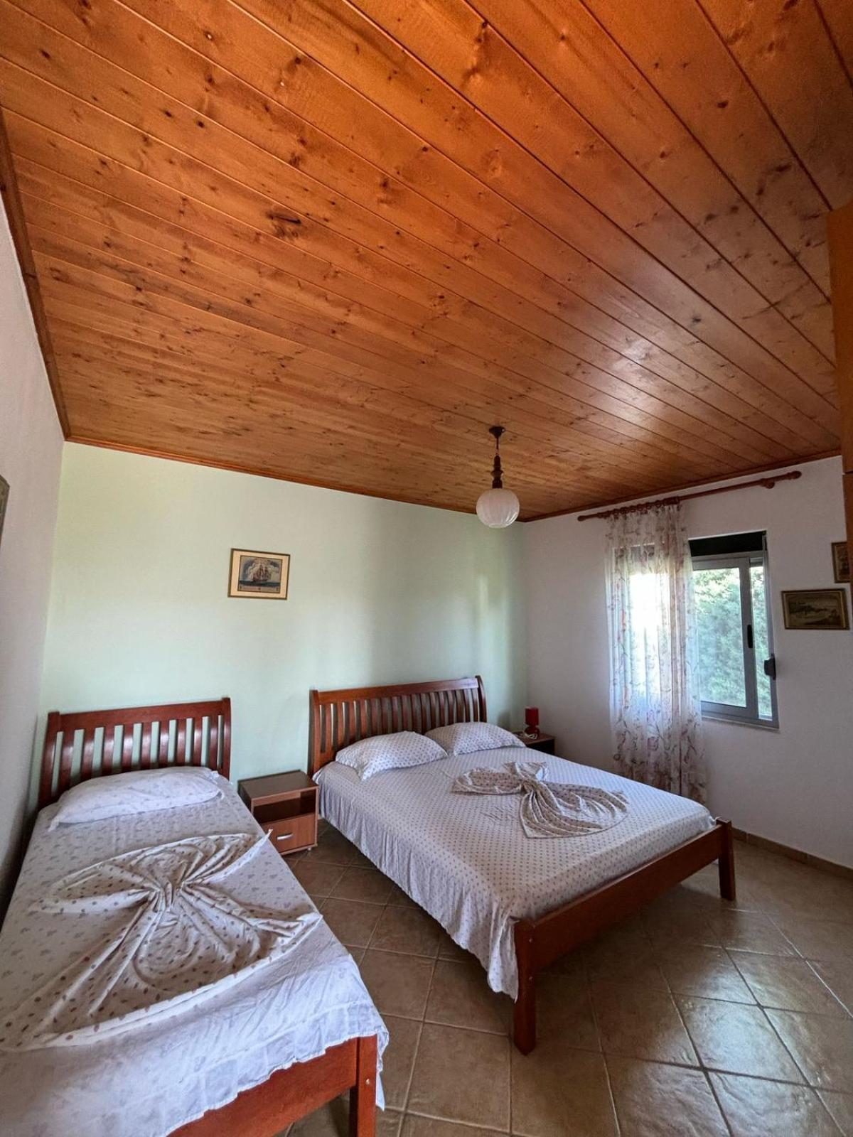 Holiday Home Zenit Ulcinj Luaran gambar